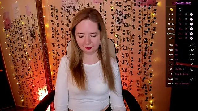 Snapshot of Evaa_Braunn chatting on March 2, 2026, 7:15 am Evaa Braunn online show from March 2, 2026, 7:15 am