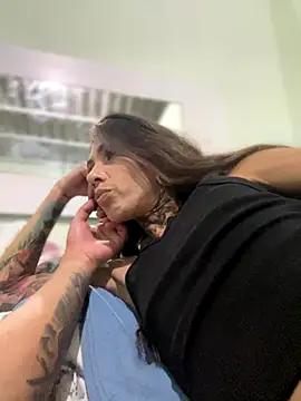 casalskunk online show from October 12, 2025, 2:13 am