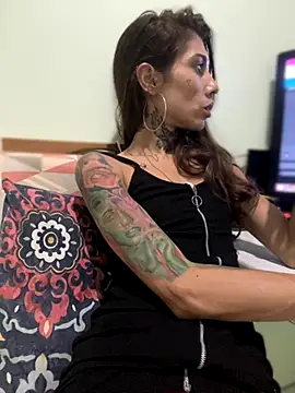 casalskunk online show from November 7, 2025, 1:21 am