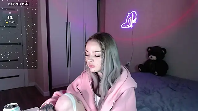 Snapshot of bklfen chatting on November 8, 2025, 7:06 pm bklfen online show from November 8, 2025, 7:06 pm