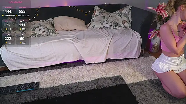 RosalindSherlock online show from April 12, 2026, 3:37 pm