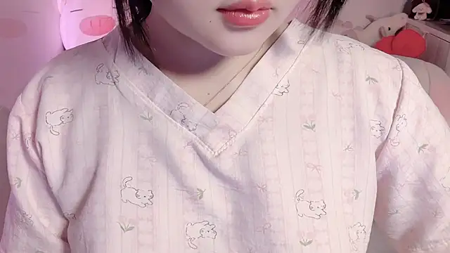 Snapshot of BeChinh_Lee chatting on May 11, 2026, 4:04 pm BeChinh Lee online show from May 11, 2026, 4:04 pm