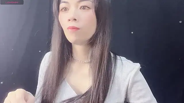 Snapshot of Lynnalltop-165-KeKe chatting on November 3, 2025, 11:52 pm Lynnalltop-165-KeKe online show from November 3, 2025, 11:52 pm