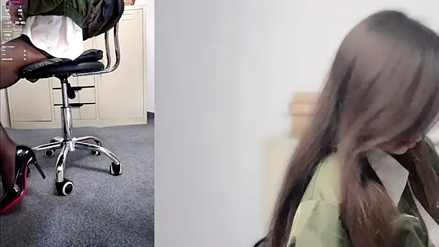 Snapshot of Lynnalltop-165-KeKe chatting on February 8, 2026, 3:32 pm Lynnalltop-165-KeKe online show from February 8, 2026, 3:32 pm