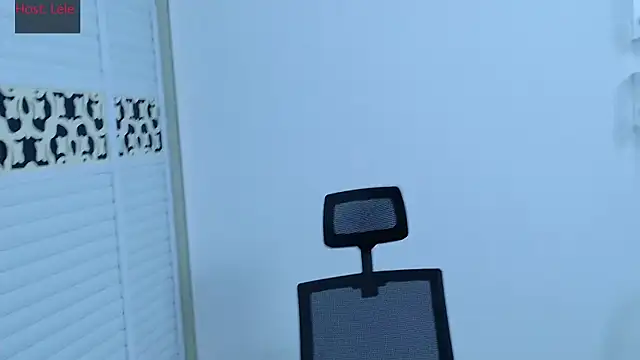 sexyboy-lele online show from October 19, 2025, 12:30 pm