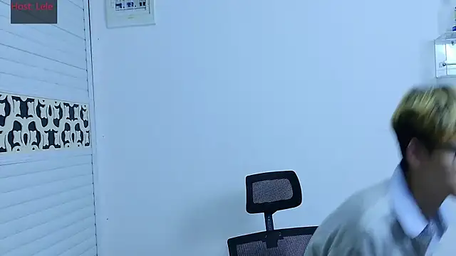 sexyboy-lele online show from October 13, 2025, 11:56 am