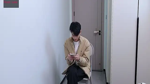 sexyboy-lele online show from November 18, 2025, 10:40 am