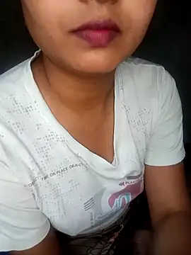 Snapshot of CUTE-567 chatting on November 4, 2025, 7:45 am CUTE-567 online show from November 4, 2025, 7:45 am