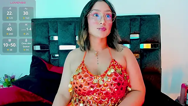 Snapshot of SussySunny_ chatting on October 31, 2025, 4:47 pm SussySunny online show from October 31, 2025, 4:47 pm