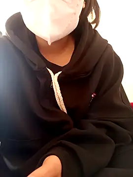 Zerin nova online show from November 30, 2025, 2:23 am