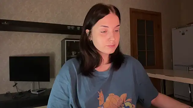 VelvetNote online show from November 8, 2025, 1:36 pm