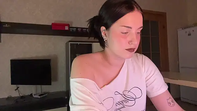 VelvetNote online show from November 22, 2025, 1:54 pm