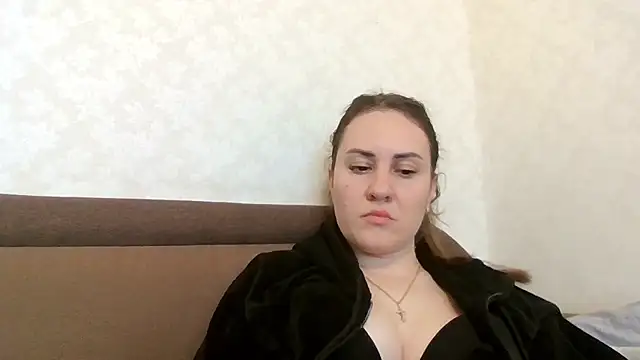 Snapshot of MeadowEyes chatting on April 23, 2026, 12:29 pm MeadowEyes online show from April 23, 2026, 12:29 pm