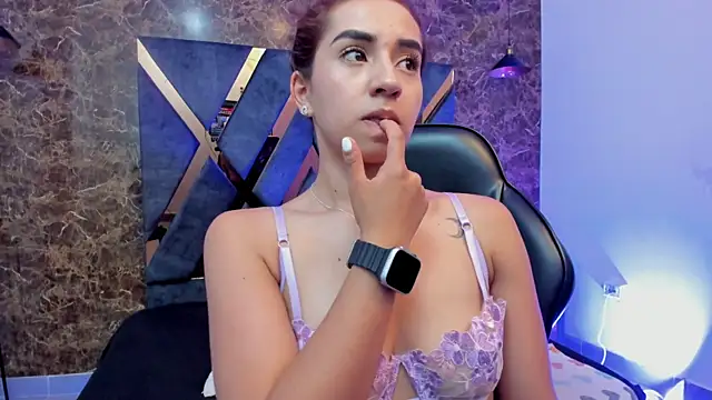 Vittoria Conti  online show from January 14, 2026, 5:27 pm