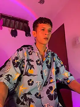 tylernova online show from November 2, 2025, 3:44 am