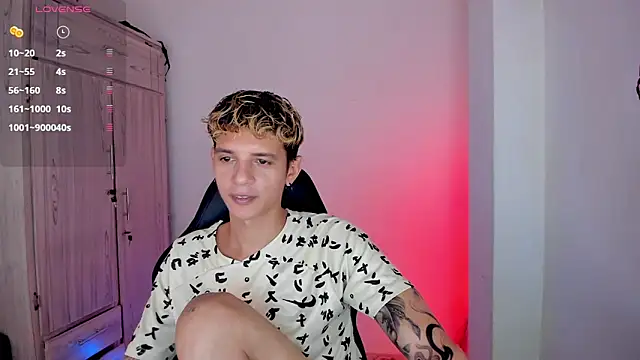 tylernova online show from April 11, 2026, 4:31 am