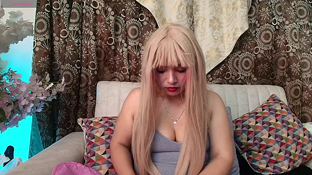 Kiaraa88 online show from November 12, 2025, 3:27 pm