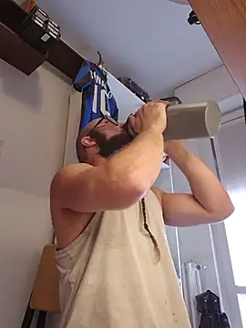 Snapshot of BeppeRagnar chatting on December 4, 2025, 9:52 am BeppeRagnar online show from December 4, 2025, 9:52 am