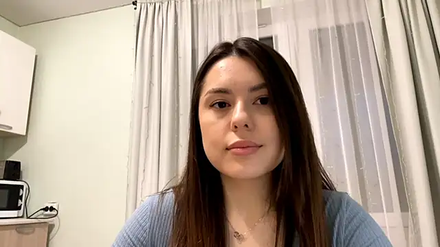 AlveraCappola online show from October 10, 2025, 2:29 pm