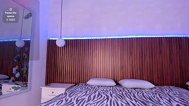 Snapshot of Foxy_Kylie chatting on February 20, 2026, 8:00 pm Foxy Kylie online show from February 20, 2026, 8:00 pm