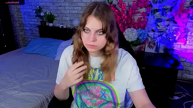 Snapshot of Ame_Chan chatting on November 1, 2025, 1:05 pm Ame Chan online show from November 1, 2025, 1:05 pm