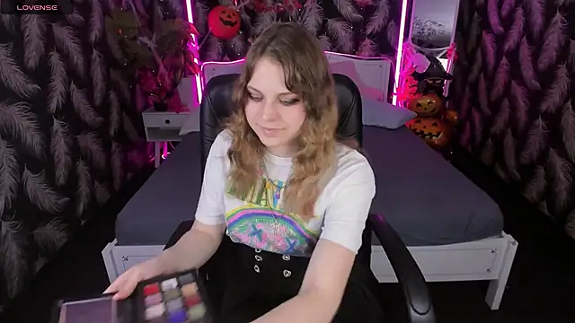 Snapshot of Ame_Chan chatting on November 3, 2025, 3:04 pm Ame Chan online show from November 3, 2025, 3:04 pm