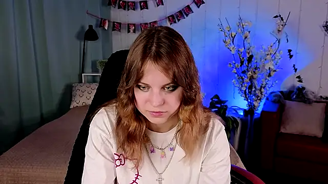 Snapshot of Ame_Chan chatting on October 22, 2025, 2:16 pm Ame Chan online show from October 22, 2025, 2:16 pm