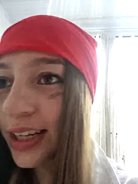   Lorelain   online show from October 23, 2025, 9:13 pm