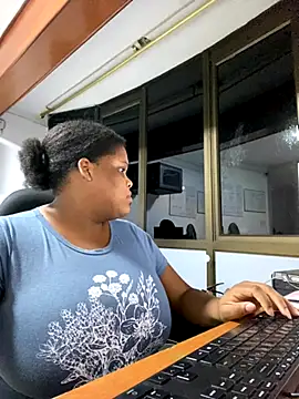 Snapshot of gabrielabrunette69 chatting on October 16, 2025, 3:59 am gabrielabrunette69 online show from October 16, 2025, 3:59 am