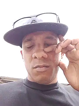 blackhot30 online show from October 18, 2025, 3:47 pm