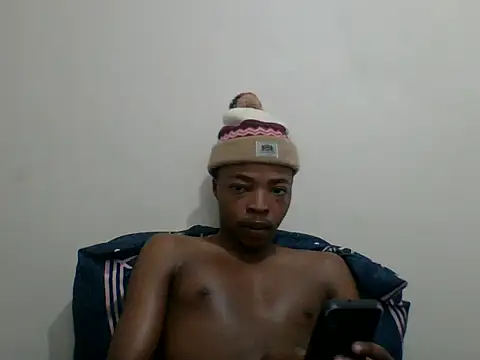 Snapshot of thesloucher chatting on March 30, 2026, 4:47 am thesloucher online show from March 30, 2026, 4:47 am