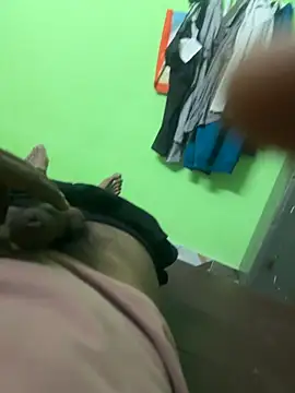 Snapshot of Bigdicktelugu143 chatting on October 21, 2025, 5:12 pm Bigdicktelugu143 online show from October 21, 2025, 5:12 pm