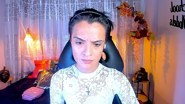 ZAMMIRA online show from November 9, 2025, 4:38 am