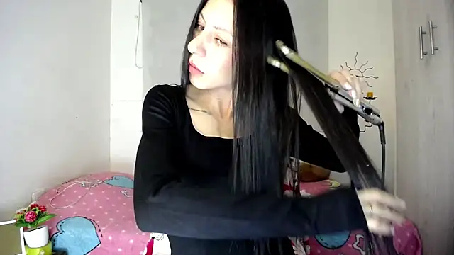 you yuyuu online show from February 25, 2026, 5:18 am