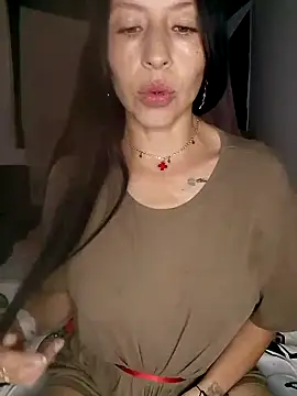 you yuyuu online show from October 13, 2025, 12:23 am