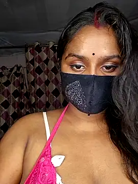 Sweet-Maddlina online show from April 4, 2026, 12:12 pm