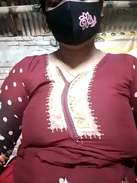 Snapshot of Rupa_xxx11 chatting on October 9, 2025, 7:42 am Rupa xxx11 online show from October 9, 2025, 7:42 am