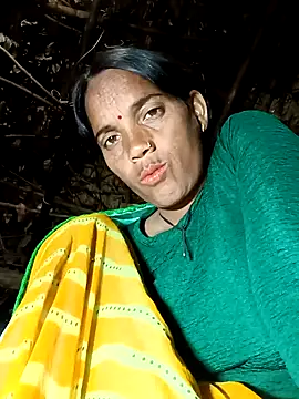 Cutsedi3 online show from October 14, 2025, 10:42 pm