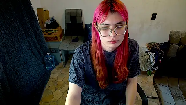 Snapshot of Lizochka1337 chatting on December 20, 2025, 12:08 pm Lizochka1337 online show from December 20, 2025, 12:08 pm