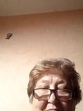 Snapshot of Katherine735 chatting on October 13, 2025, 9:49 pm Katherine735 online show from October 13, 2025, 9:49 pm