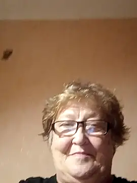 Snapshot of Katherine735 chatting on November 12, 2025, 4:33 pm Katherine735 online show from November 12, 2025, 4:33 pm