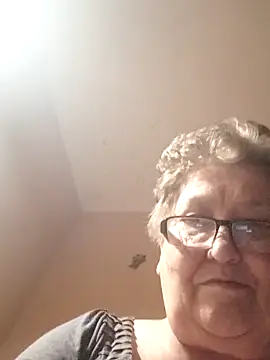 Snapshot of Katherine735 chatting on November 30, 2025, 3:46 pm Katherine735 online show from November 30, 2025, 3:46 pm