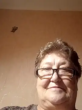 Snapshot of Katherine735 chatting on November 29, 2025, 9:37 pm Katherine735 online show from November 29, 2025, 9:37 pm