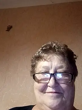 Snapshot of Katherine735 chatting on November 21, 2025, 11:15 pm Katherine735 online show from November 21, 2025, 11:15 pm