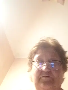 Snapshot of Katherine735 chatting on July 16, 2026, 7:33 pm Katherine735 online show from July 16, 2026, 7:33 pm