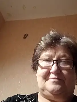 Snapshot of Katherine735 chatting on November 15, 2025, 7:18 pm Katherine735 online show from November 15, 2025, 7:18 pm