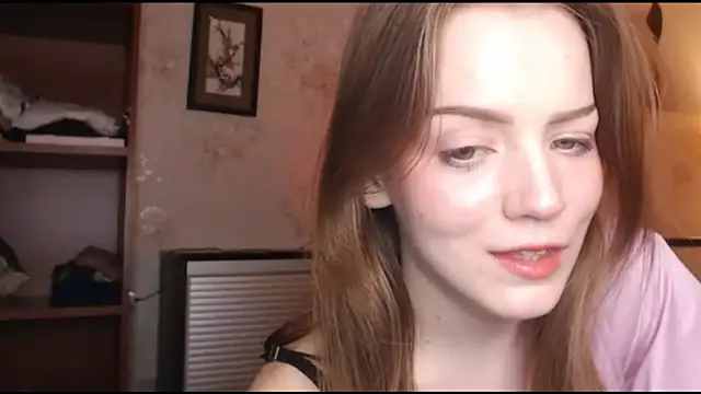 Snapshot of Olivia_Mensy chatting on October 9, 2025, 10:32 pm Olivia Mensy online show from October 9, 2025, 10:32 pm