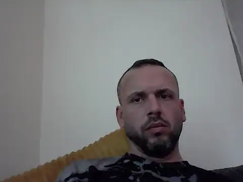 Snapshot of Mike_3789 chatting on October 9, 2025, 5:46 pm Mike 3789 online show from October 9, 2025, 5:46 pm