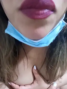 Snapshot of FATIFATIMOROC chatting on January 18, 2026, 9:40 pm FATIFATIMOROC online show from January 18, 2026, 9:40 pm