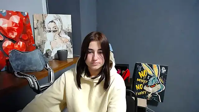 Snapshot of Flower_mary chatting on October 17, 2025, 7:22 am Flower mary online show from October 17, 2025, 7:22 am